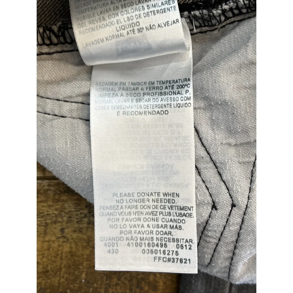 Levis 501 straight leg jeans Men 34X32 (35x31 ) Button Fly Gray Denim